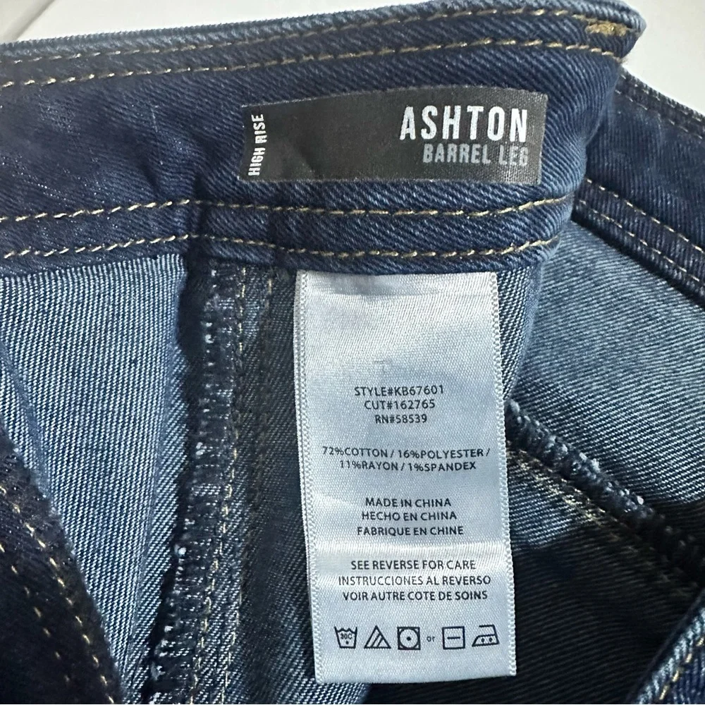 Kut from the Kloth Ashton High Waist Crop Wide Leg Barrel Jeans - 4 - Picture 6 of 6